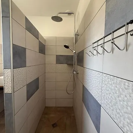 Bas بيت للعطل